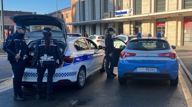 polizia-30242.660x368